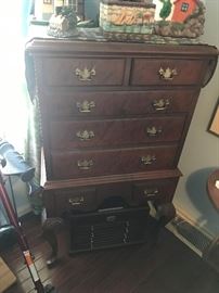 Dresser $ 248.00