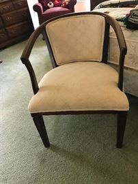 Accent chair