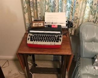 Wood topped with folding sides typewriter stand!