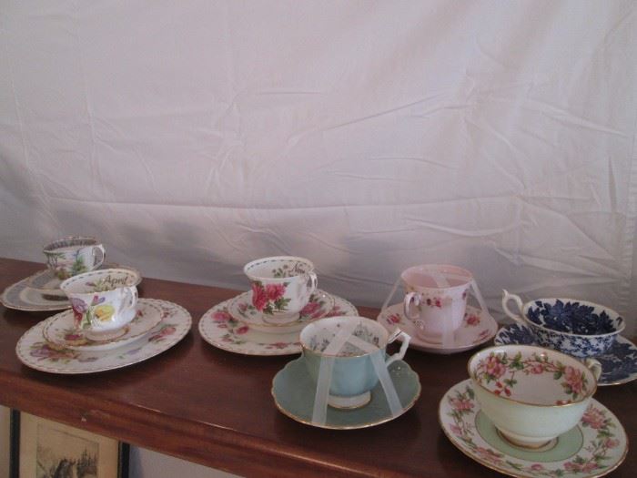 Names like Aynsley, Hammersley, Tuscan, and Royal Albert. Several have Dessert Plates, too!