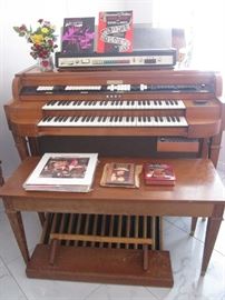 Baldwin Organ with Bench