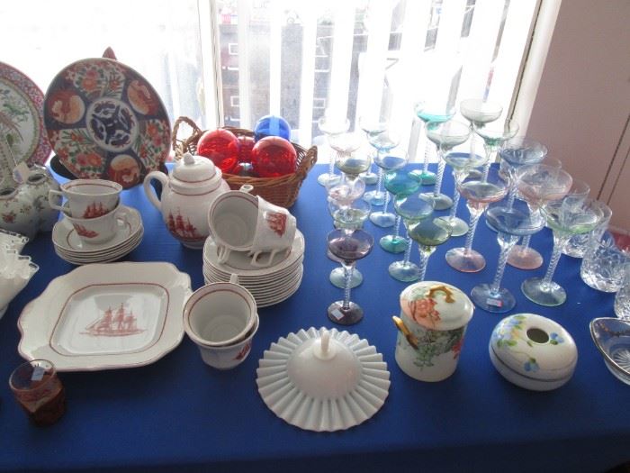 Vintage Wedgwood "Flying Cloud", Georgetown Collection. Delicate Pastel-Colored Stemware, Wine & Champagne. Evaporated Milk Can Cover for Table, Hair Retriever