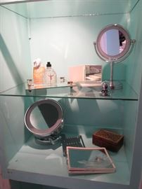 Make-Up Mirrors