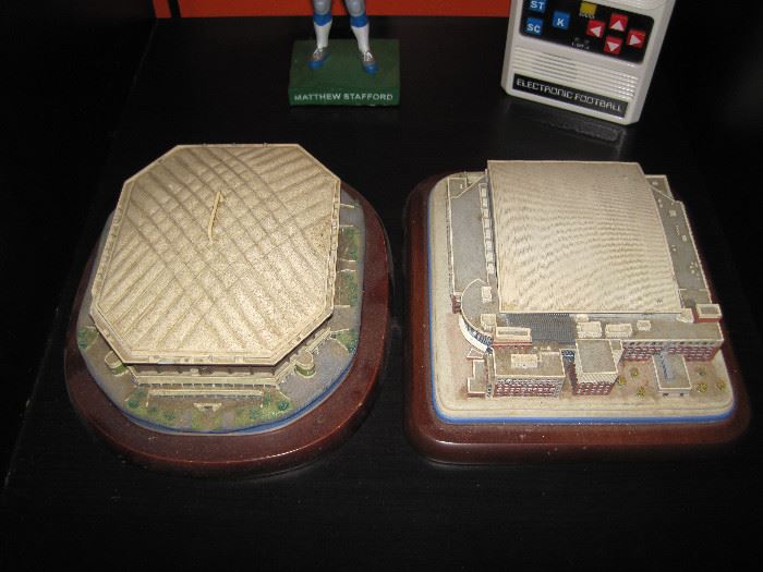 Pontiac Silverdome & Ford Field Miniatures 