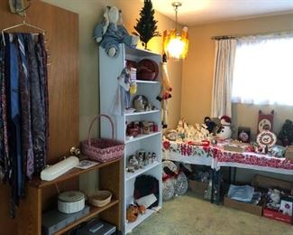 Christmas and Holiday Items, Household items