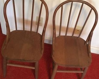 ANTIQUE CHILD'S WINDSOR CHAIRS