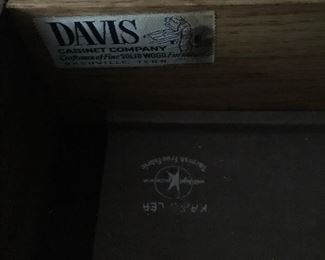 VINTAGE DAVIS CABINET CO. CHINA HUTCH