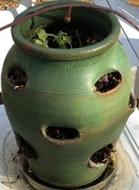 SEAGROVE POTTERY STRAWBERRY POT