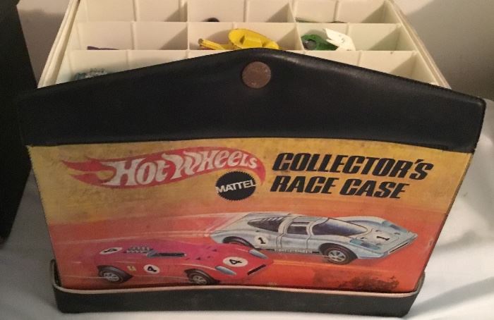 HOT WHEELS COLLECTOR'S CASE