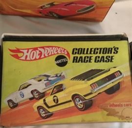HOT WHEELS COLLECTOR'S CASE