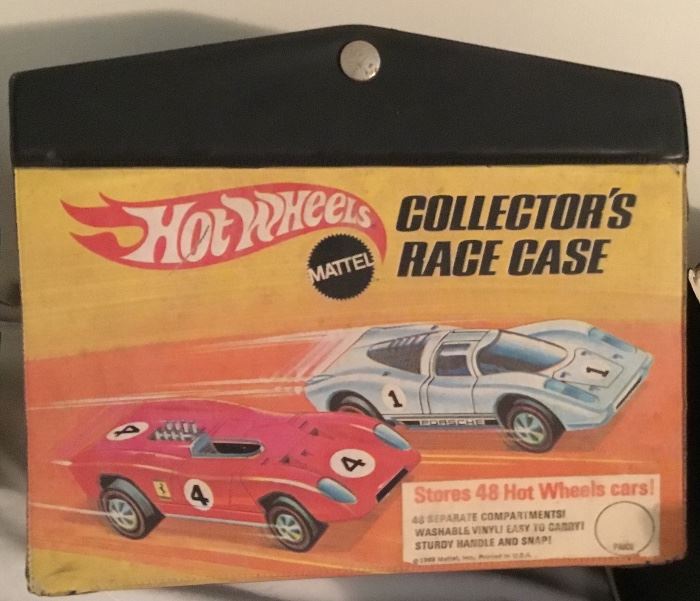 HOT WHEELS COLLECTOR'S CASE