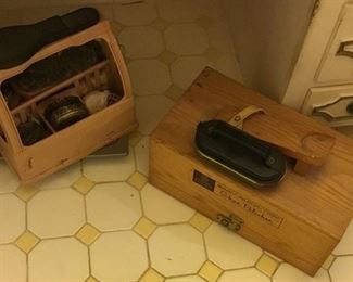 VINTAGE SHOE SHINE KITS