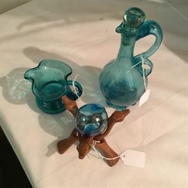 VINTAGE TURQUOISE GLASS
