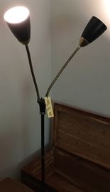 VINTAGE FLOOR LAMP