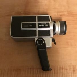 VINTAGE MOVIE CAMERA