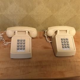 VINTAGE TOUCH TONE PHONE