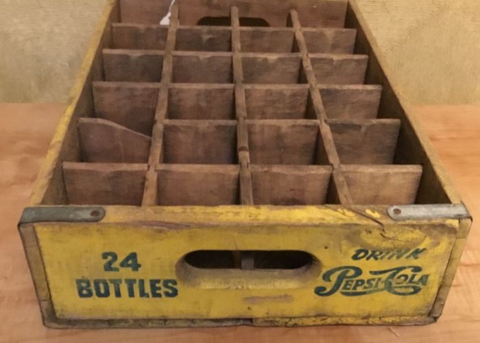 VINTAGE PEPSI CRATE