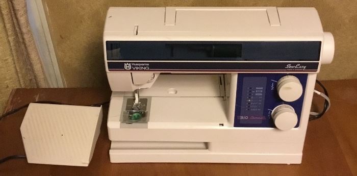 HUSQVARNA SEWING MACHINE