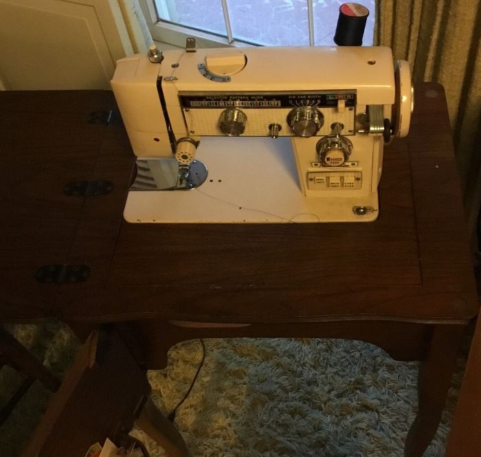VINTAGE SEWING CABINET AND HAMILTON SEWING MACHINE
