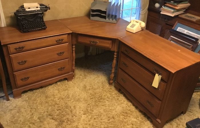 SUMTER CABINET CO. CORNER DESK UNIT