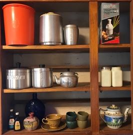 Assorted Kitchen Ware