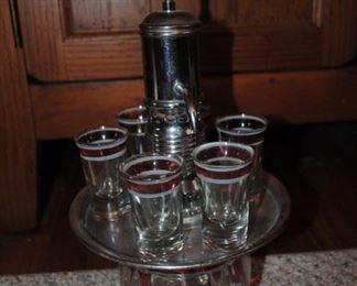 Etched Glass Beverage Dispenser with 6 shot glasses - Wonderful piece