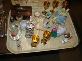 TRAY LOT OF GLASSWARE