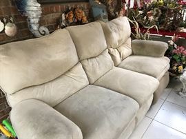 Reclining Sofa (needs cleaning) priced accordingly