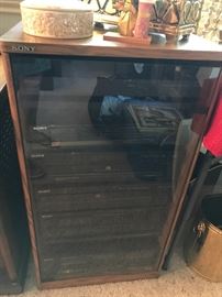 Stereo unit with record player and speakers