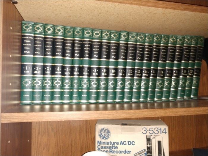 Set of 21 Encyclopedias! Knowledge is power!