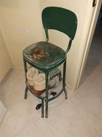 Sand and paint me! I'm a stool and ladder!