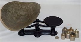 Antique c. 1900 Cast Iron General Store Counter Scale w/ Tin Pan and Weights