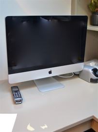 Apple monitor