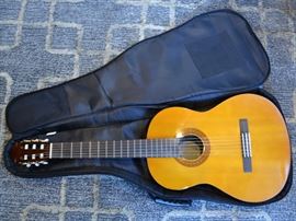 Yamaha C40 acoustic guitar