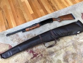 Winchester model 1300, 12 gauge, Deer slug , with case