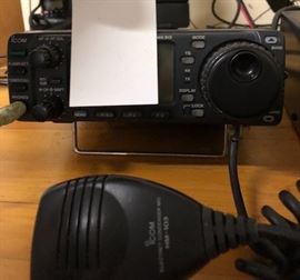 ICom ic-706mk 2 G HF/VHF/UHF Transceiver