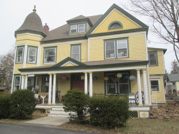 VILLAGE OF ROUND LAKE ESTATE SALE in Round Lake, NY starts on 4/12/2019