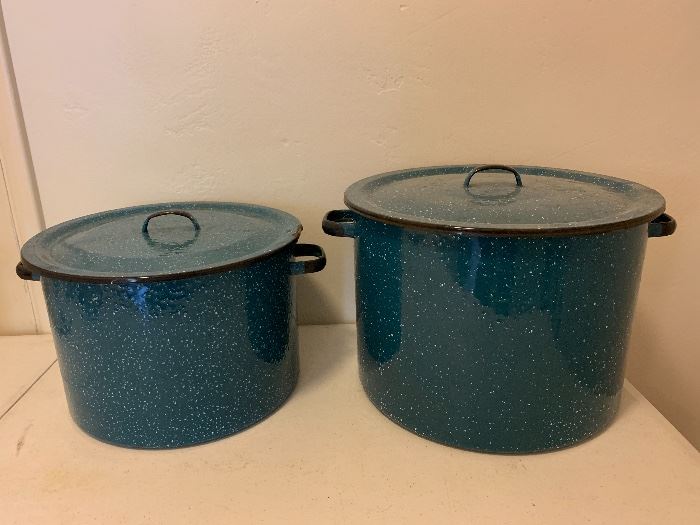 Blue graniteware stock pots