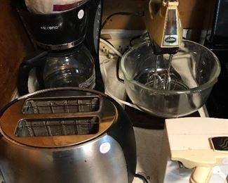 Coffee maker, blender and toaster