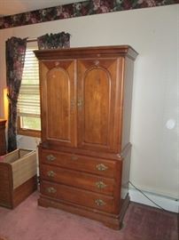TV CABINET WITH CHEST  DRAWERS  