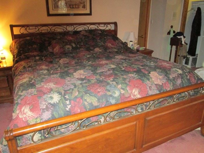 KING SIZE BED  MATCHES CHEST AND DRESSER WITH MIRROR