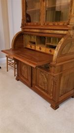 Leather pull out desk area