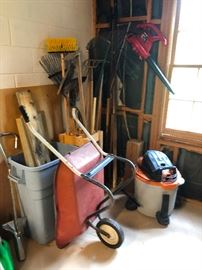 yard implements! wet vac