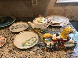 collectible tea pots