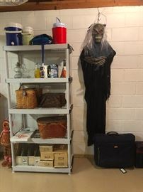 8' Halloween ghoul animatron!