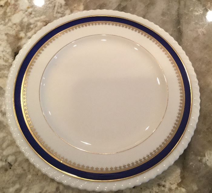 Set of 12 Lenox “Georgian Blue” 8-1/4” plates. 1934-1948. Mint