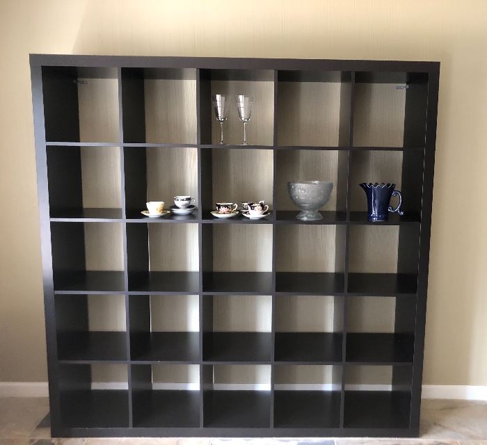 Large display unit