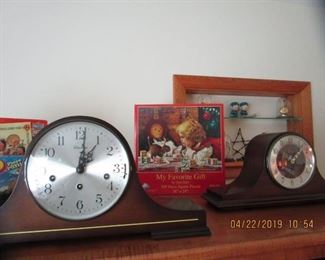 Vintage Mantle Clocks, Tin Toys & Antique Toys, Games.