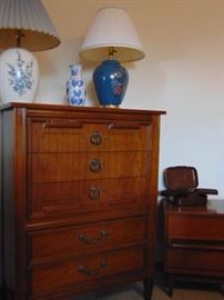 Dresser (Dixit)