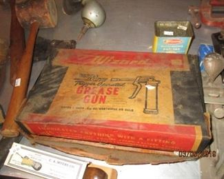 WESTERN AUTO WIZARD GREASE GUN